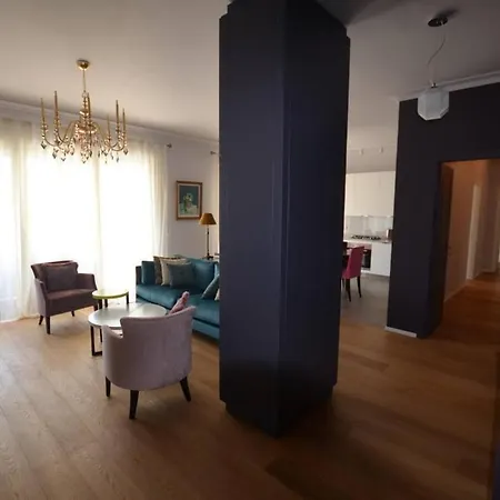 Lejlighed Di Fronte La Chiesa Russa